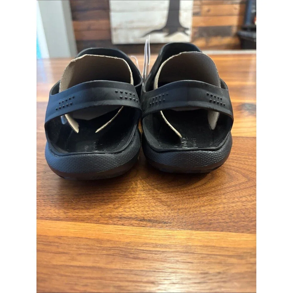NWT New Crocs Black Swiftwater Wave Water Sandals Men Size 8